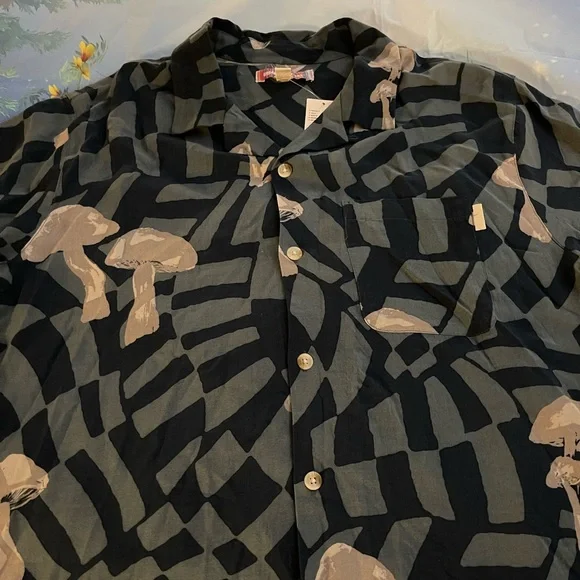 UO Warped Shroom Camp Shirt, Teal, S, M, L, and XL, NWT - Picture 6 of 11